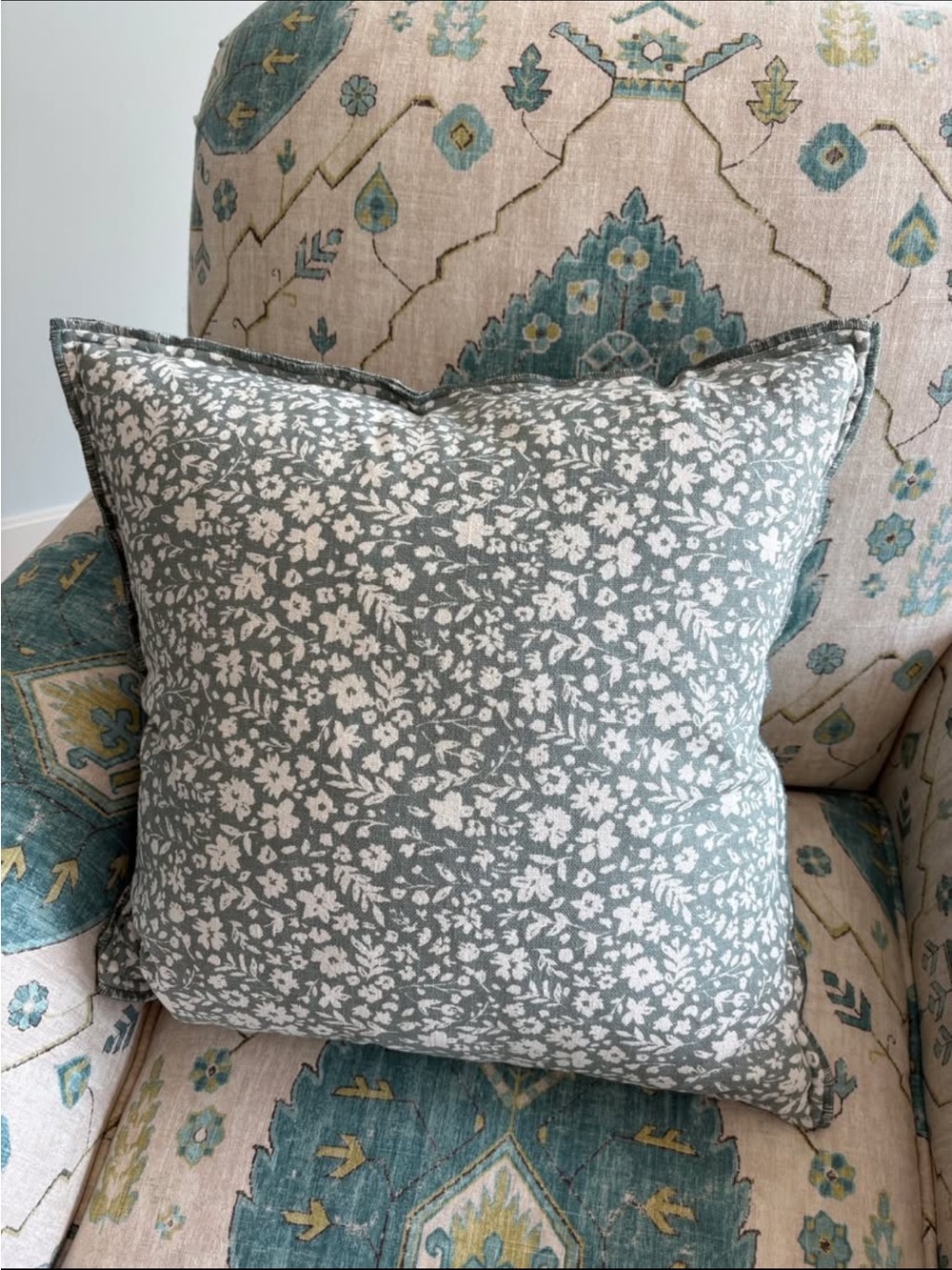 IVY BLUE FLORAL DECORATIVE THROW PILLOW